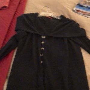 3/4 beautiful sweatshirt sweater with hood